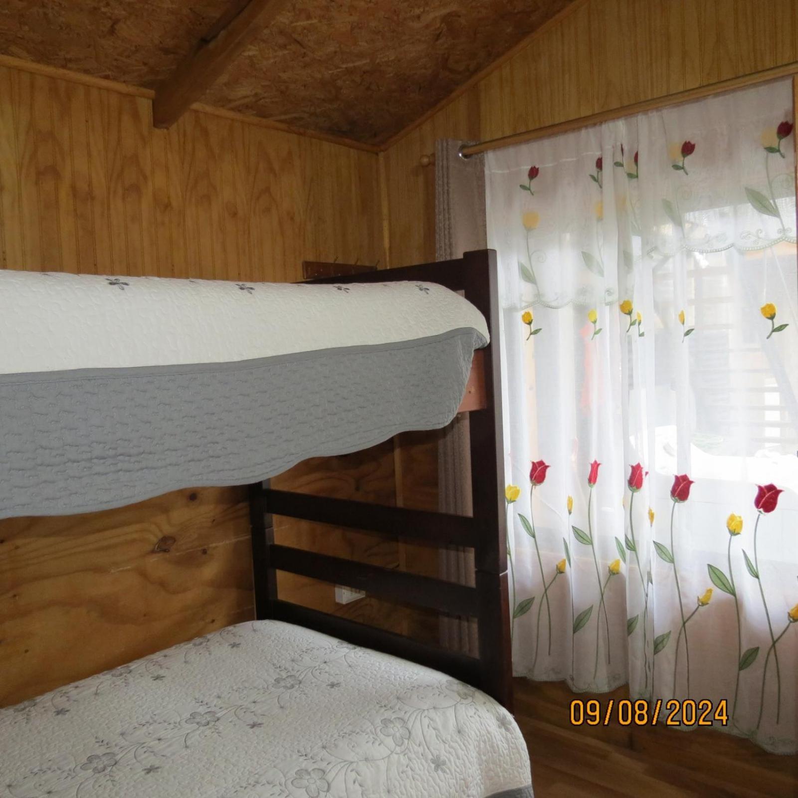 Hostal Y Cabanas Ventisquero 普尤瓦比港 外观 照片