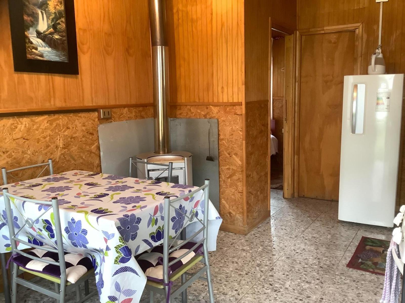 Hostal Y Cabanas Ventisquero 普尤瓦比港 外观 照片