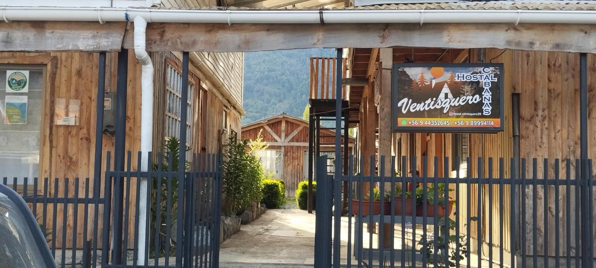 Hostal Y Cabanas Ventisquero 普尤瓦比港 外观 照片